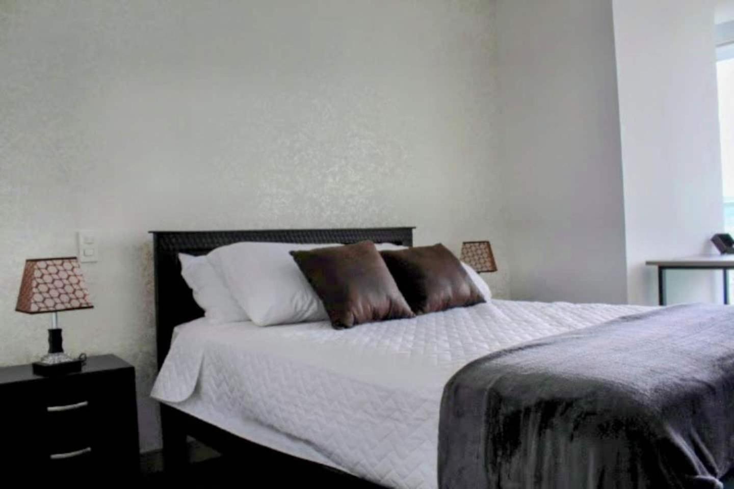 One Apartments キト エクステリア 写真