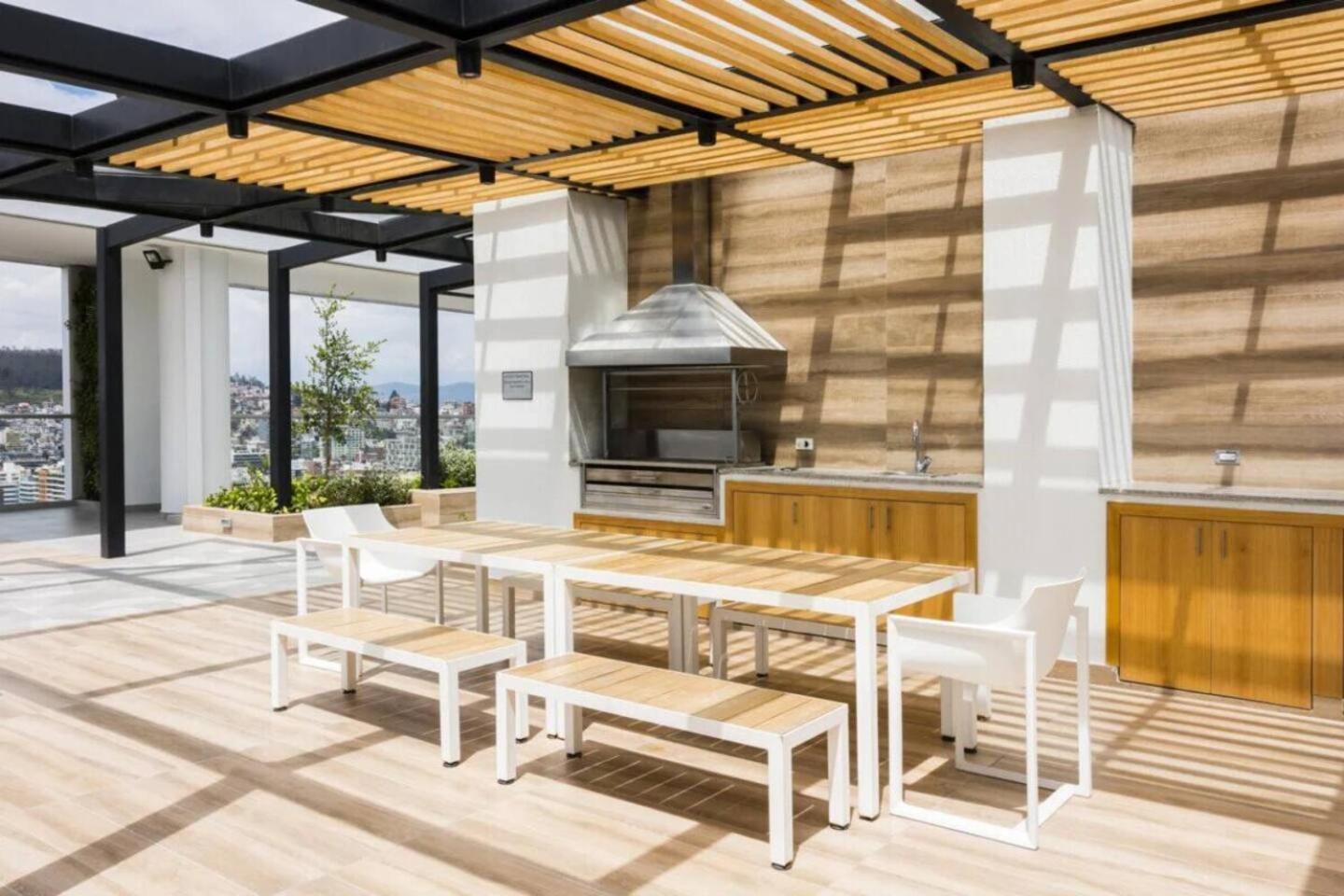 One Apartments キト エクステリア 写真