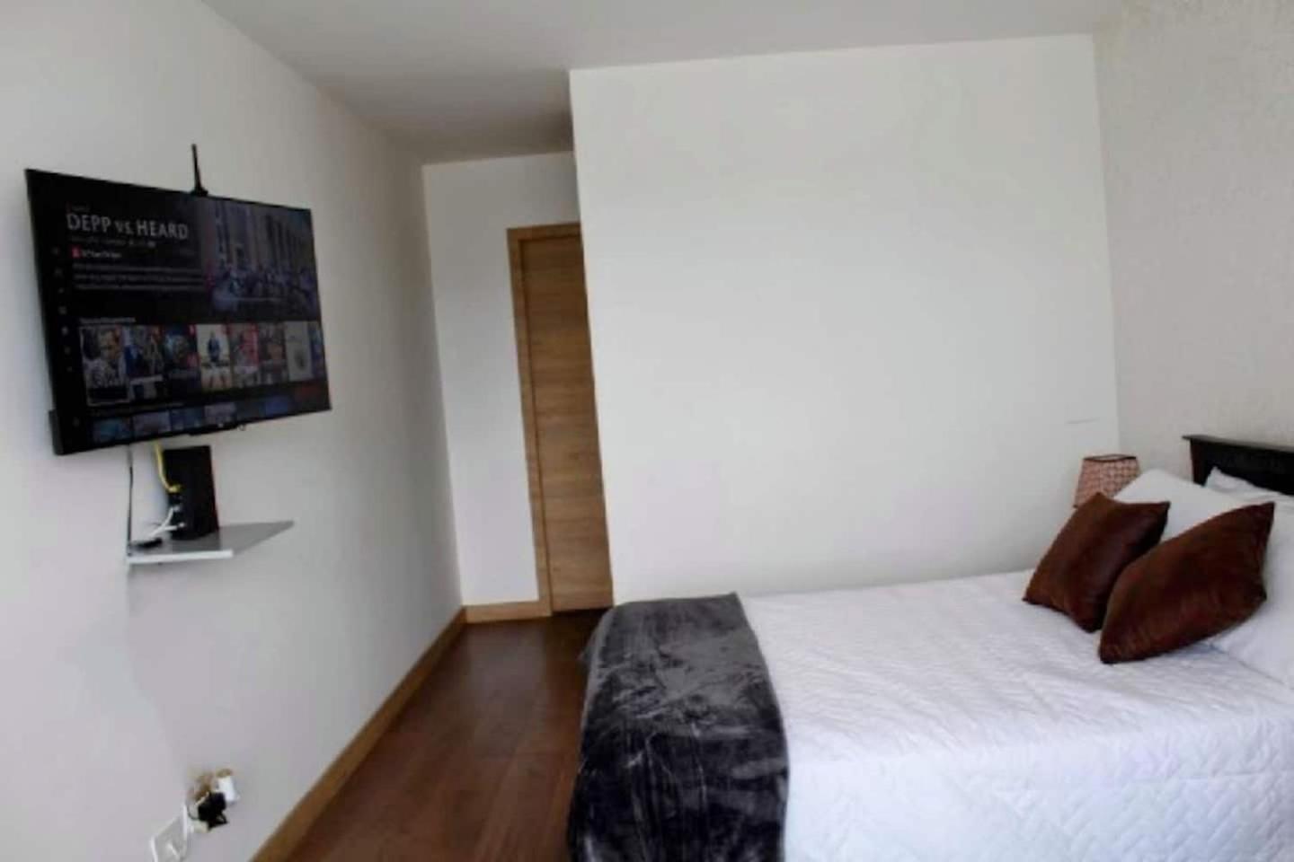 One Apartments キト エクステリア 写真